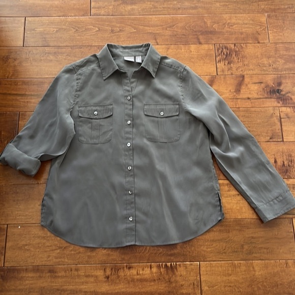 Chicos  Buttons Down Blouse Olive Green Long Sleeves Size L chest Pockets - Picture 3 of 11